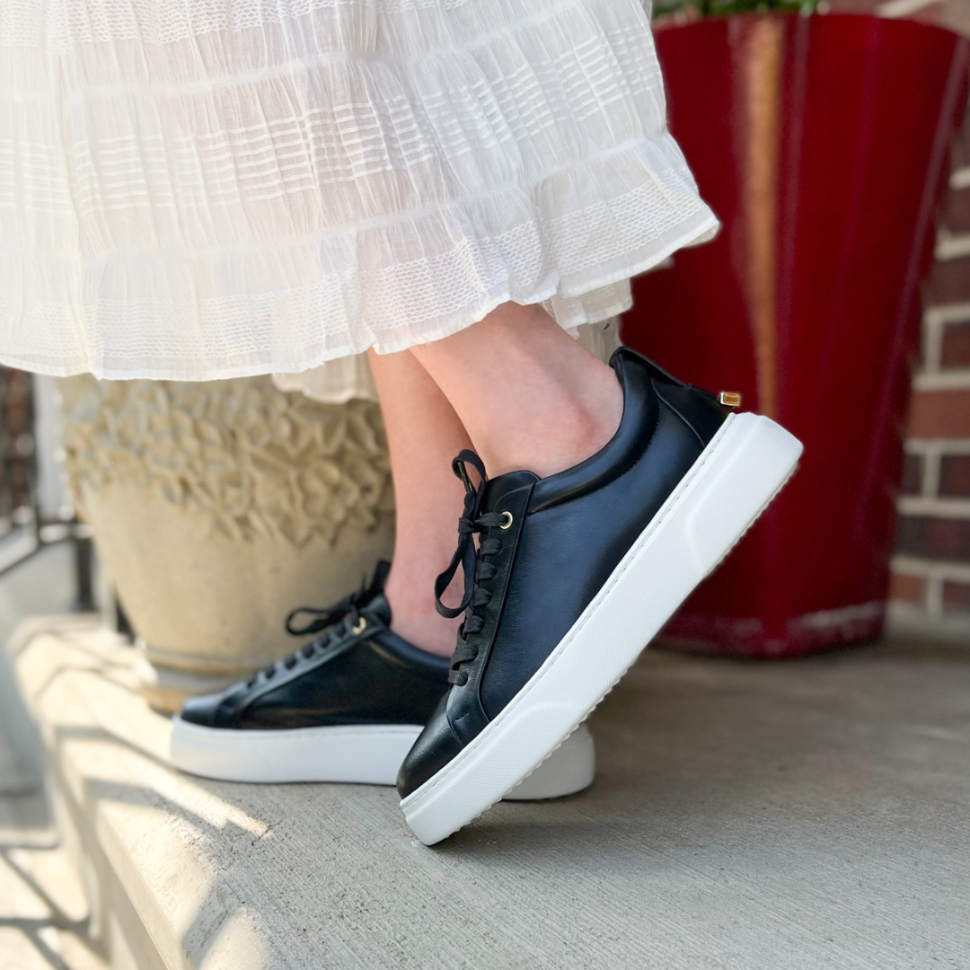 Women's Traviata - Black