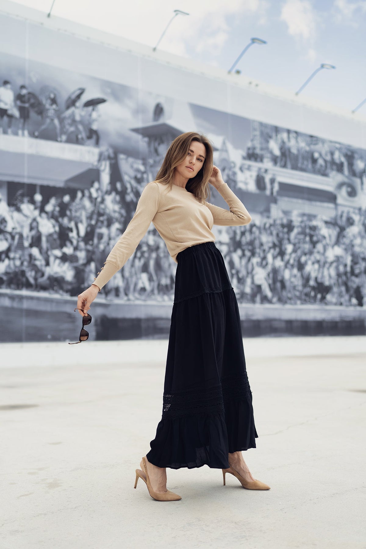EYELET SKIRT IN WHITE