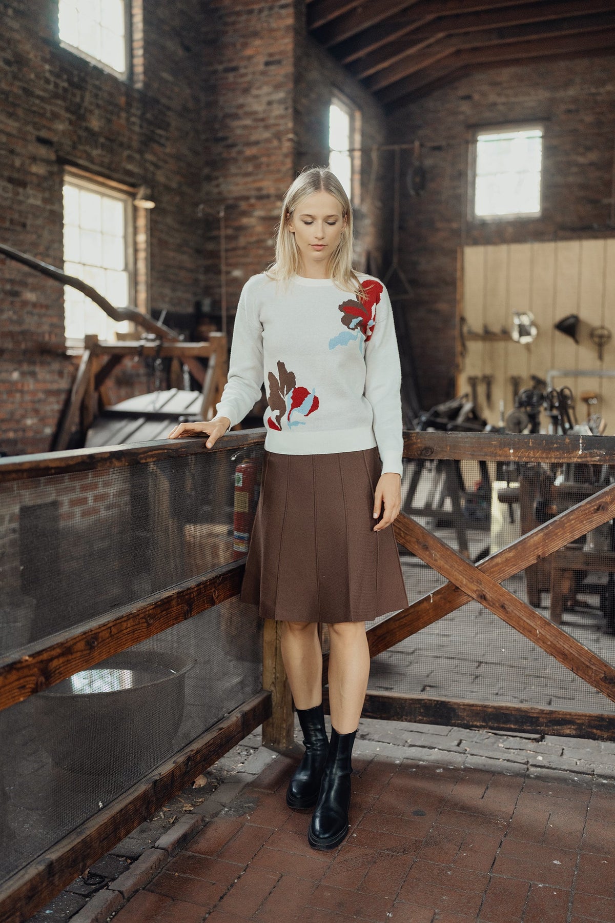 SEAM SKIRT