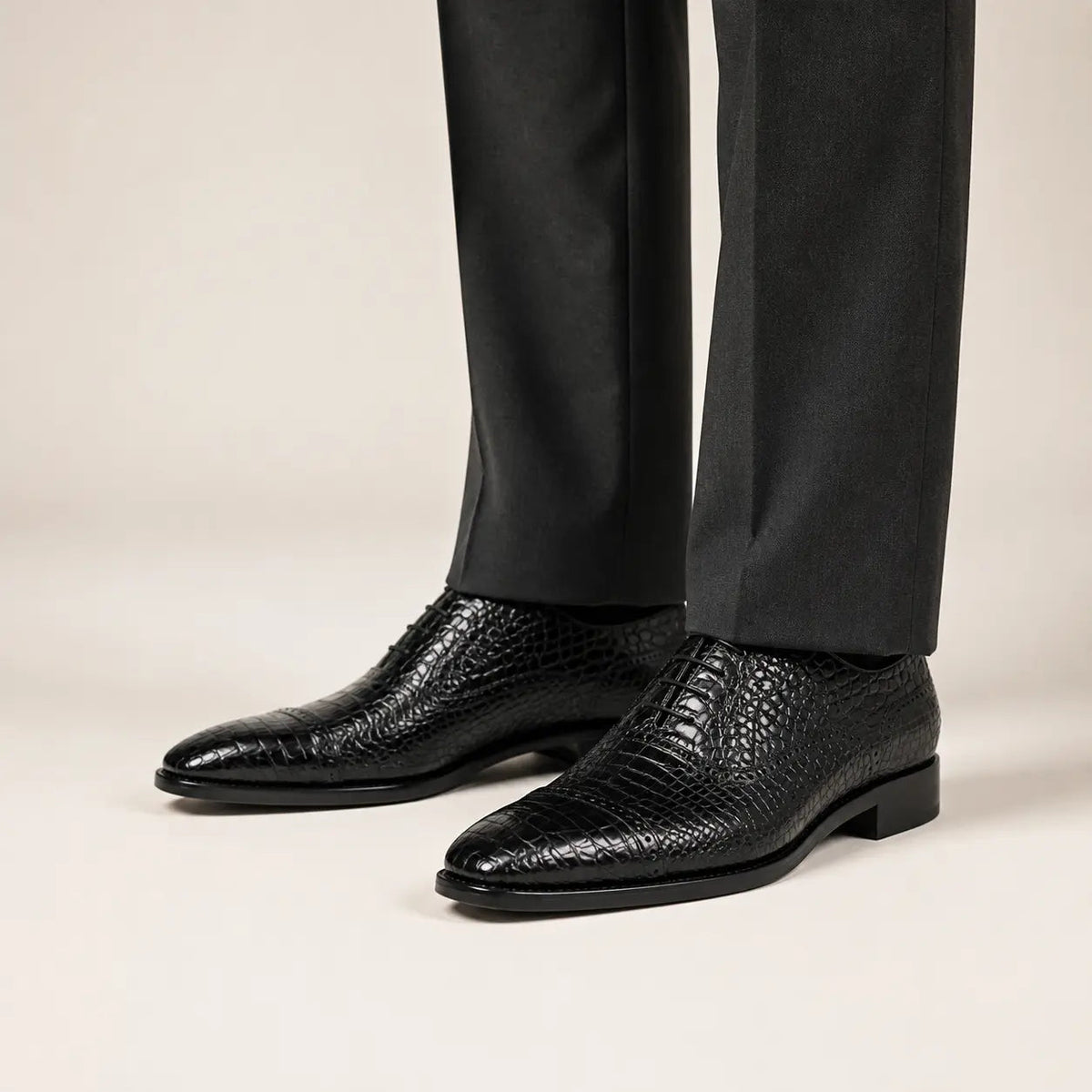 Black Cap-Toe Oxford Shoes with Scale-Pattern Texture