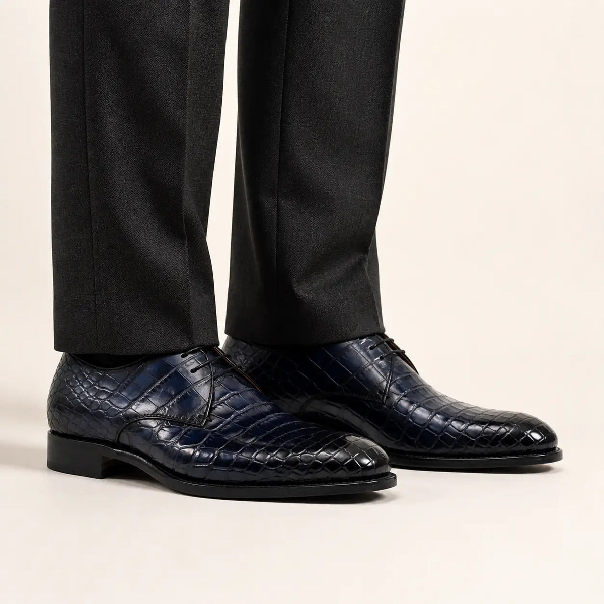 Dark Blue Plain-Toe Derby Shoes with Scale-Pattern Texture