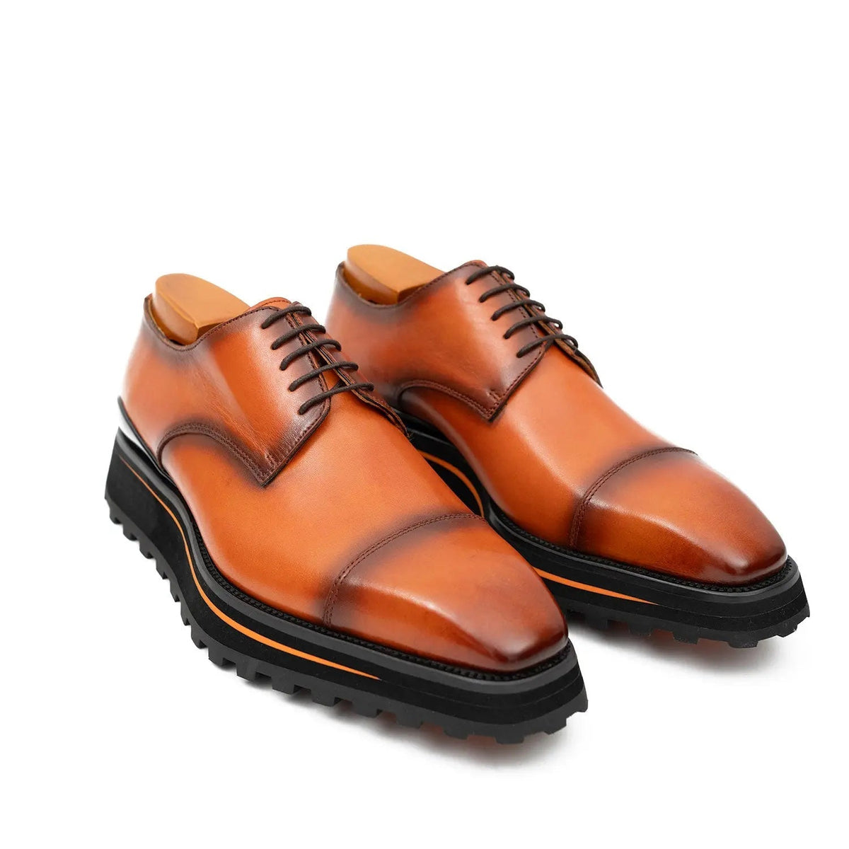 Orange-Brown Cap-Toe Derby Shoes with Contrast-Edge Lug Sole