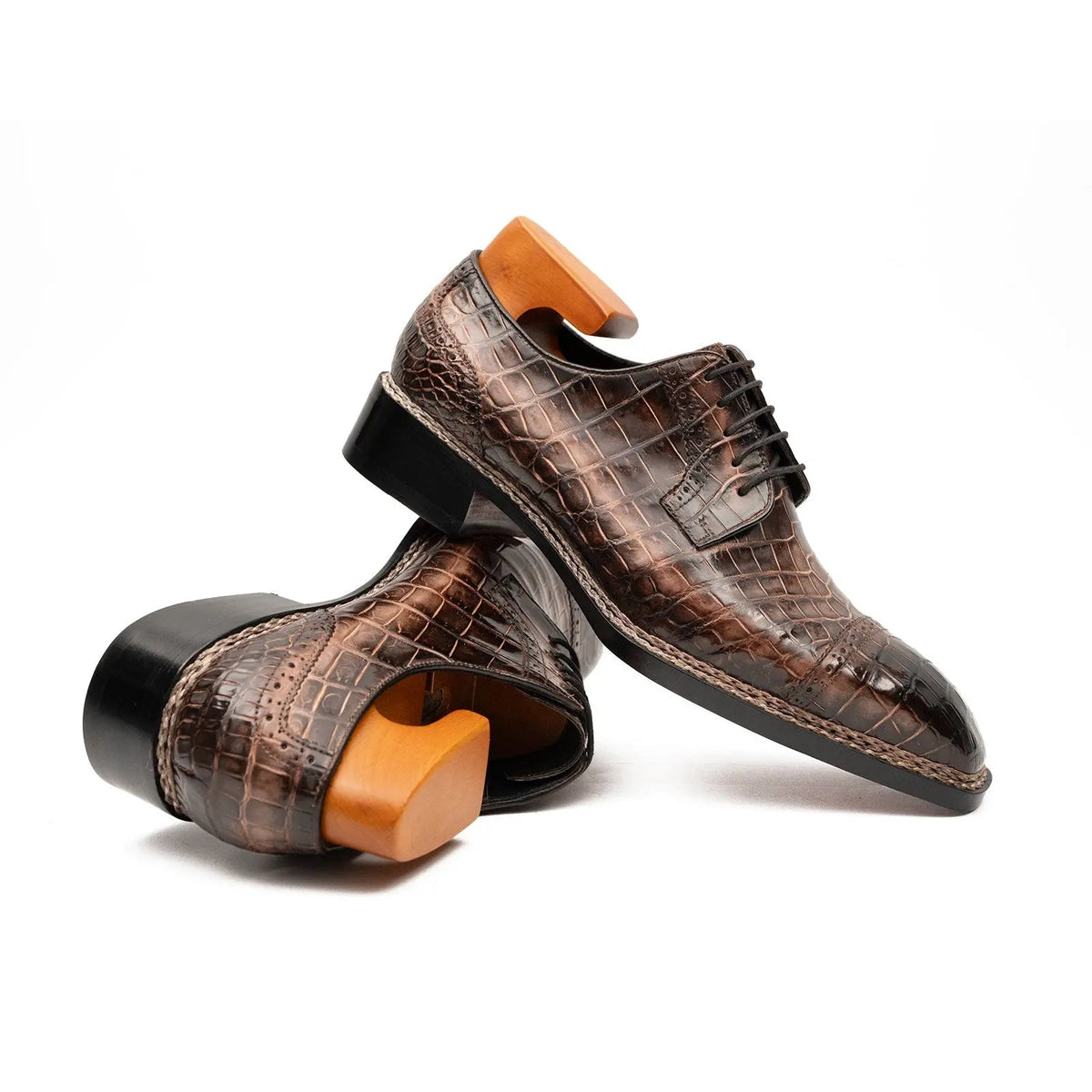 Brown Textured Derby Shoe with Dark Toe