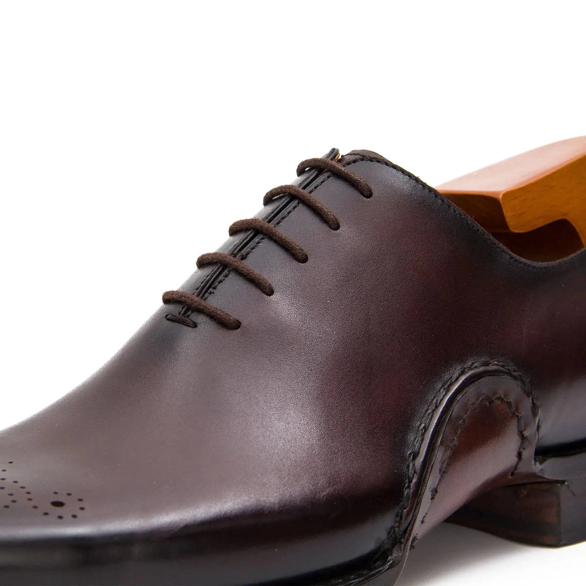 Dark Reddish Brown Square-Toe Oxford Shoes with Toe Medallion