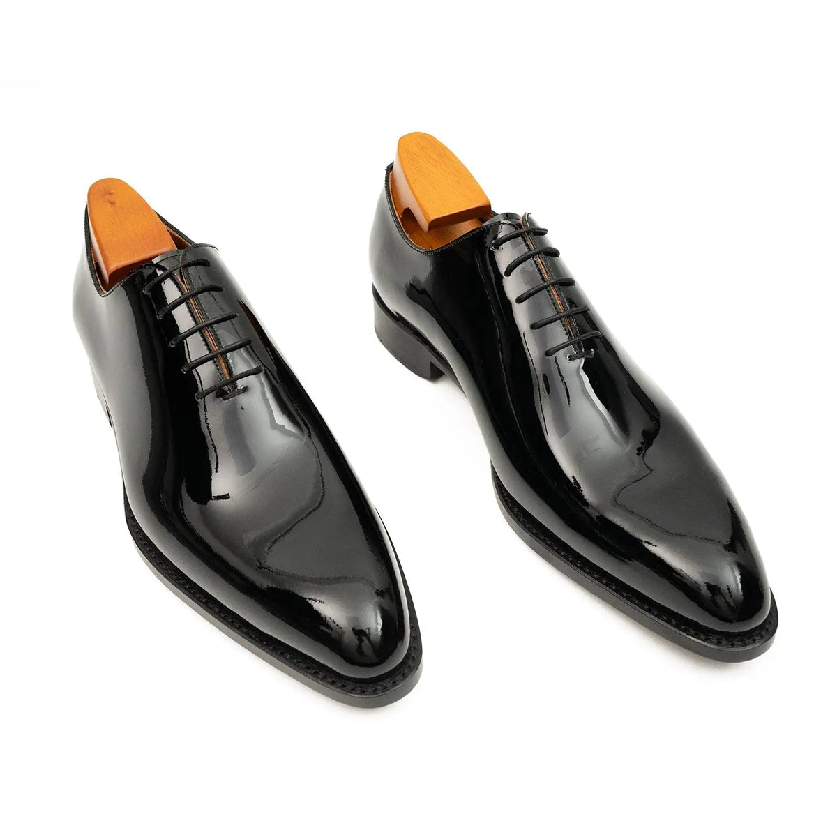 Black Plain-Toe Oxford Shoes with High-Gloss Finish