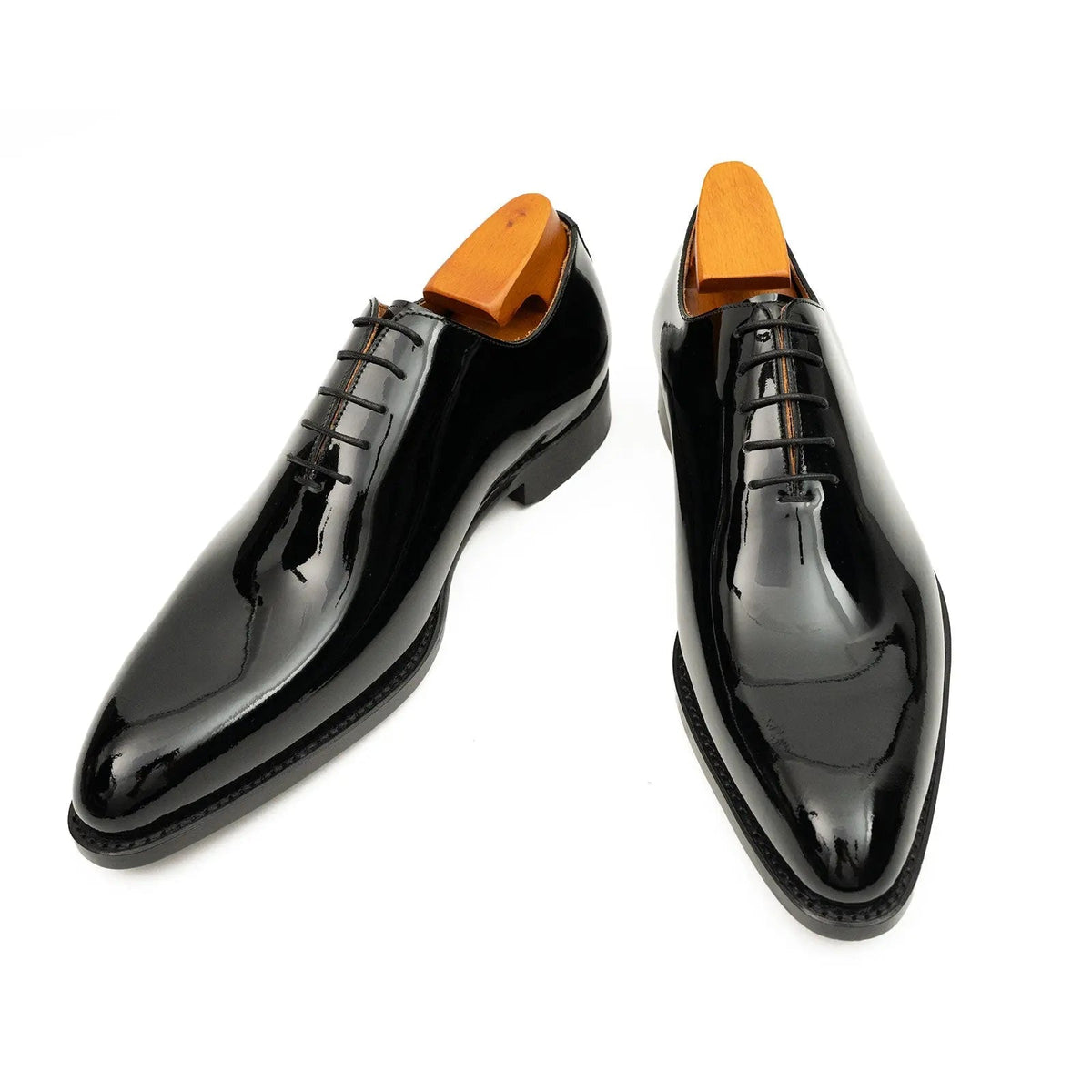 Black Plain-Toe Oxford Shoes with High-Gloss Finish