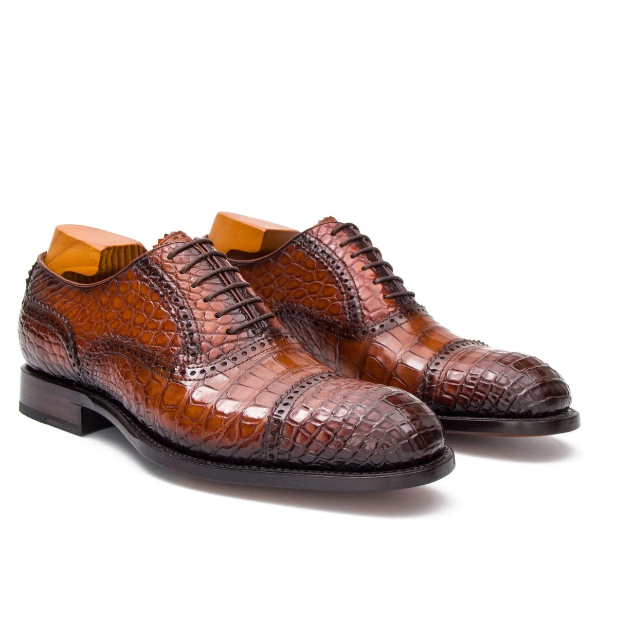 Reddish Brown Cap-Toe Oxford Shoes with Perforated Detail