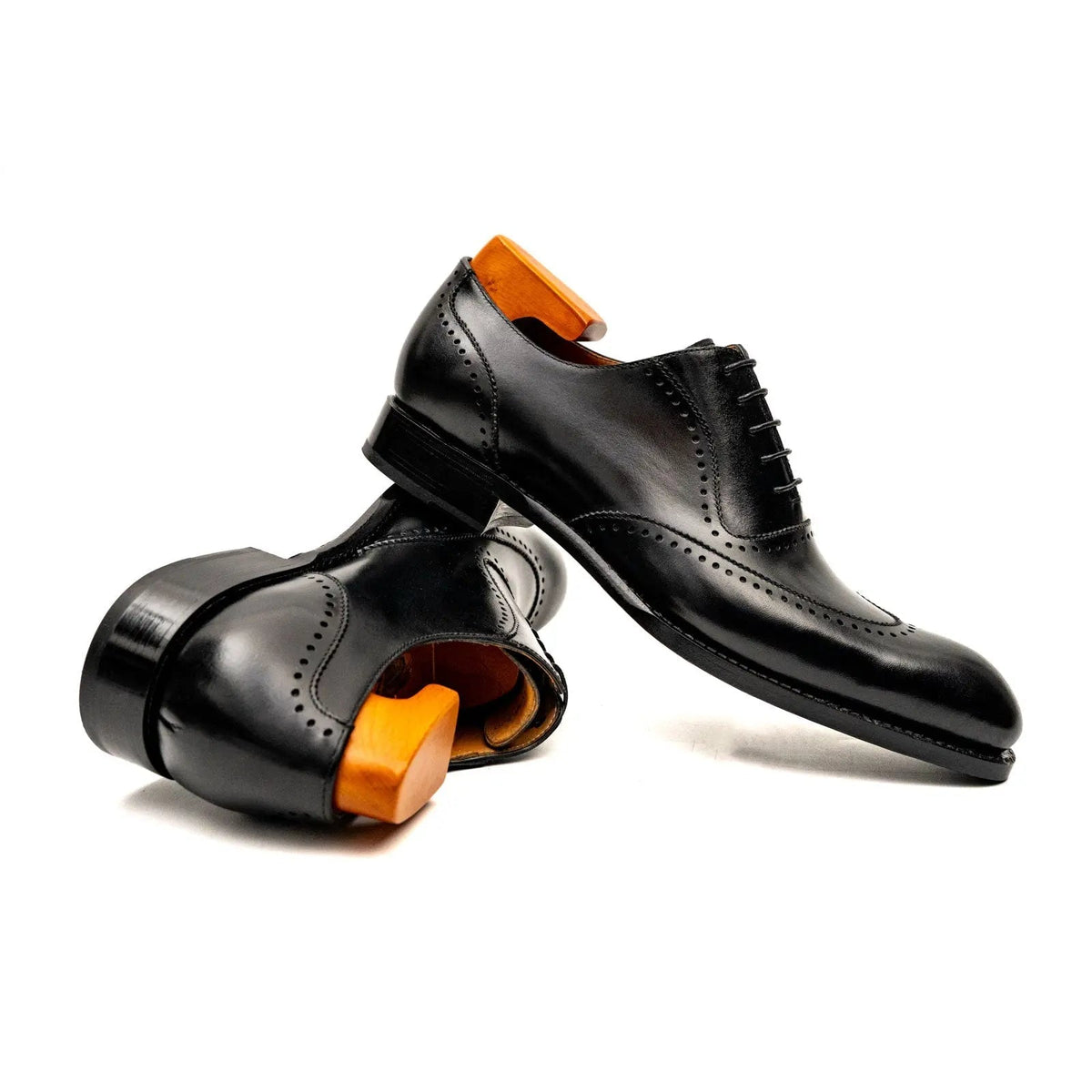 Black Leather Wingtip Oxford Shoes with Glossy Finish