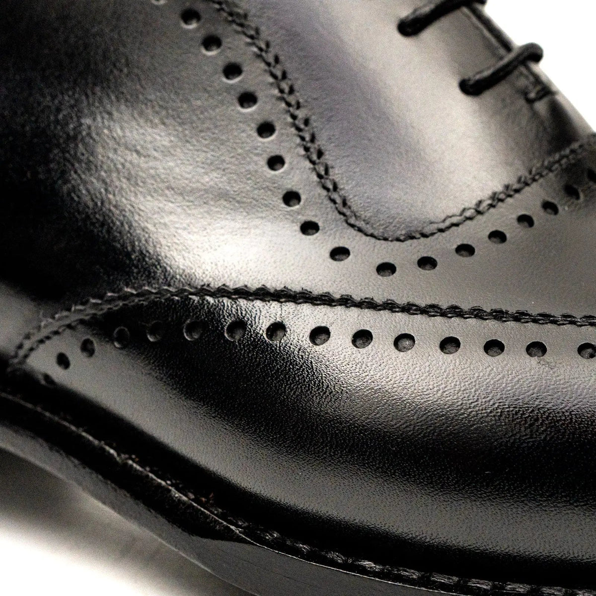Black Leather Wingtip Oxford Shoes with Glossy Finish