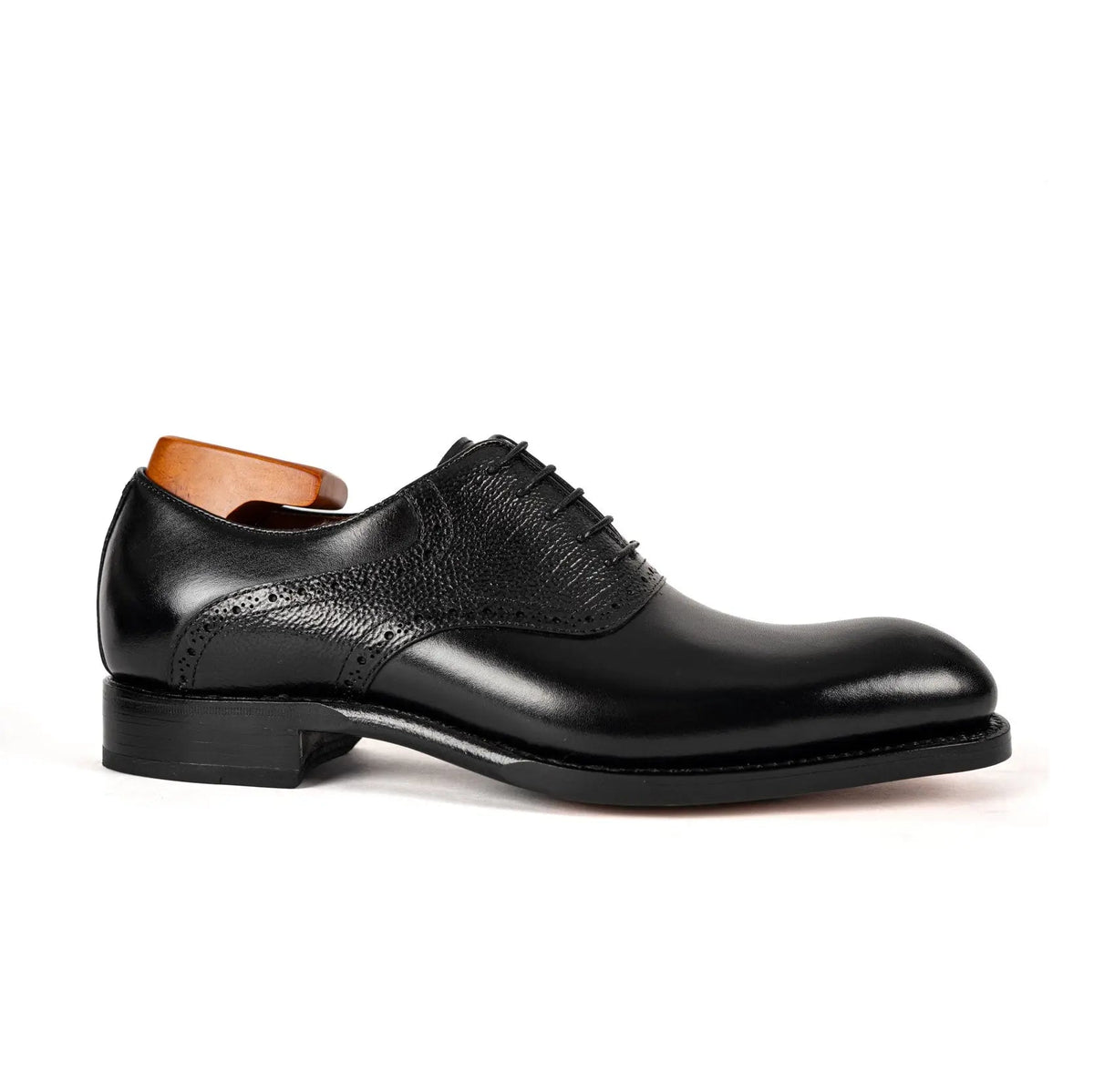 Black Plain-Toe Oxford Shoes with Textured Panels
