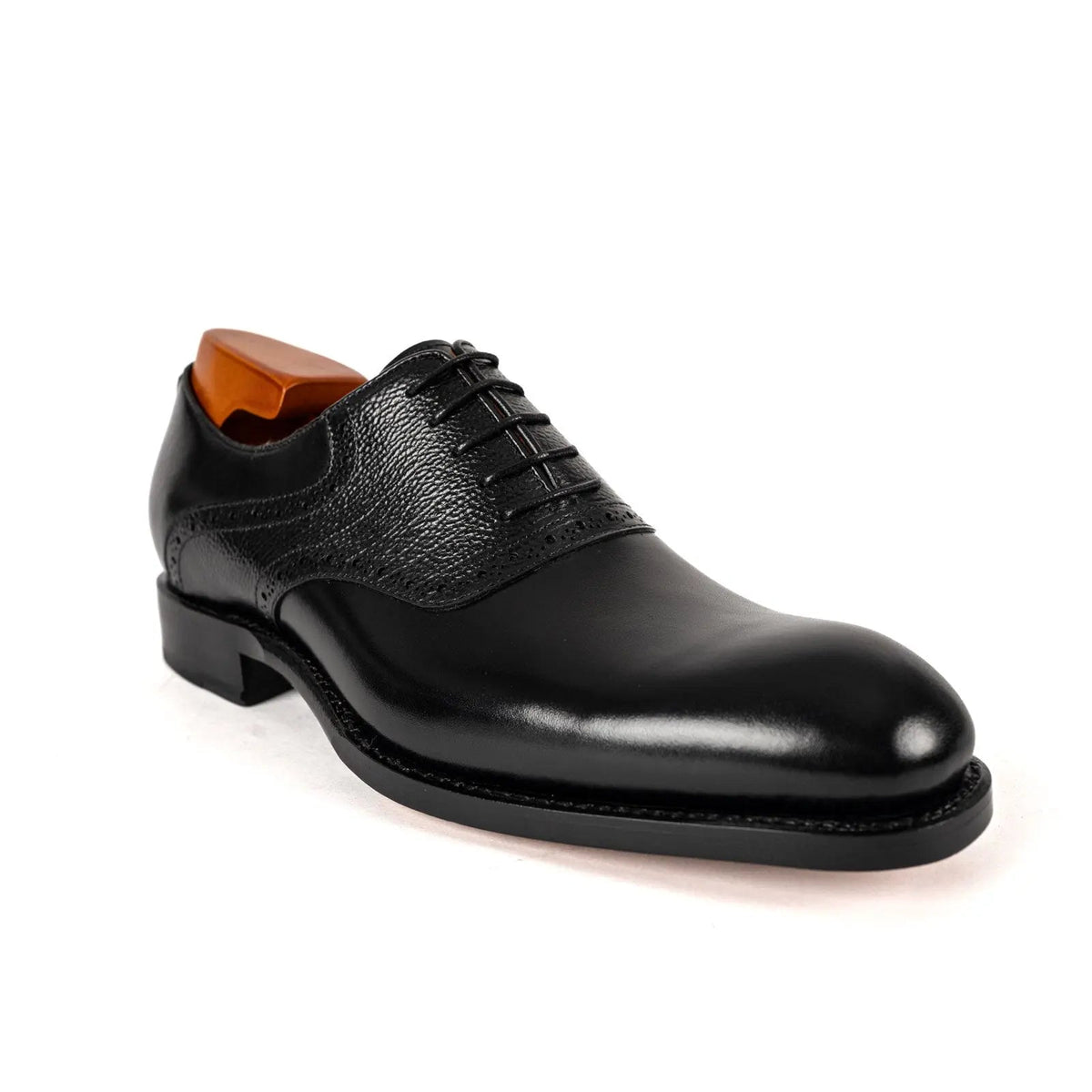 Black Plain-Toe Oxford Shoes with Textured Panels