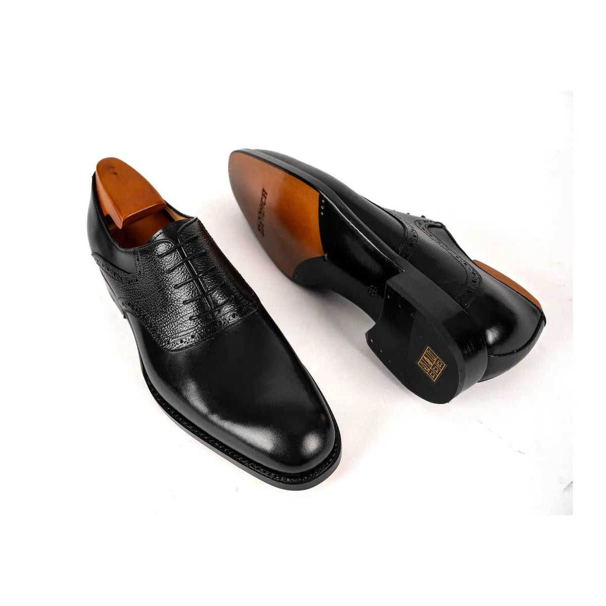 Black Plain-Toe Oxford Shoes with Textured Panels
