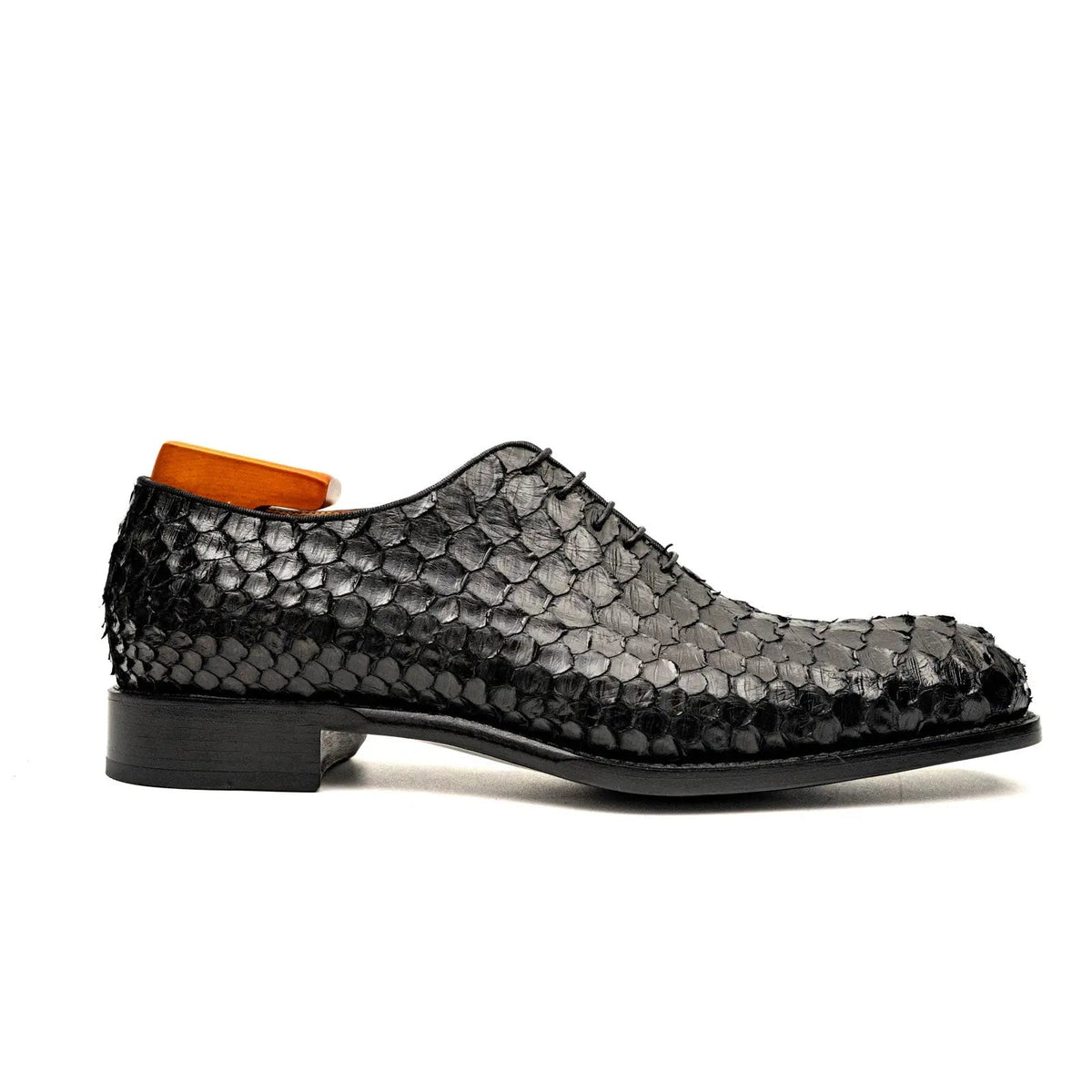 Black Plain-Toe Oxford Shoes with Scale-Pattern Texture
