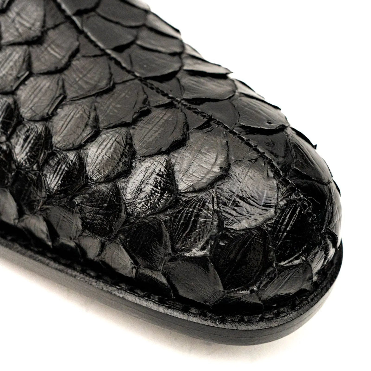 Black Plain-Toe Oxford Shoes with Scale-Pattern Texture