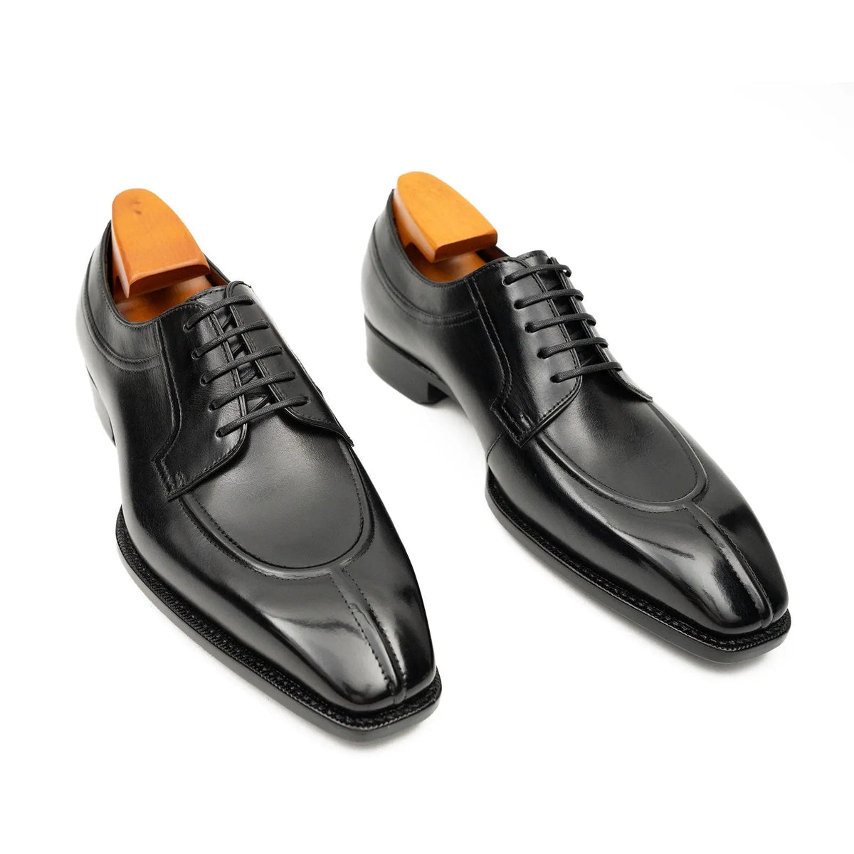 Black Glossy Lace-Up Dress Shoe