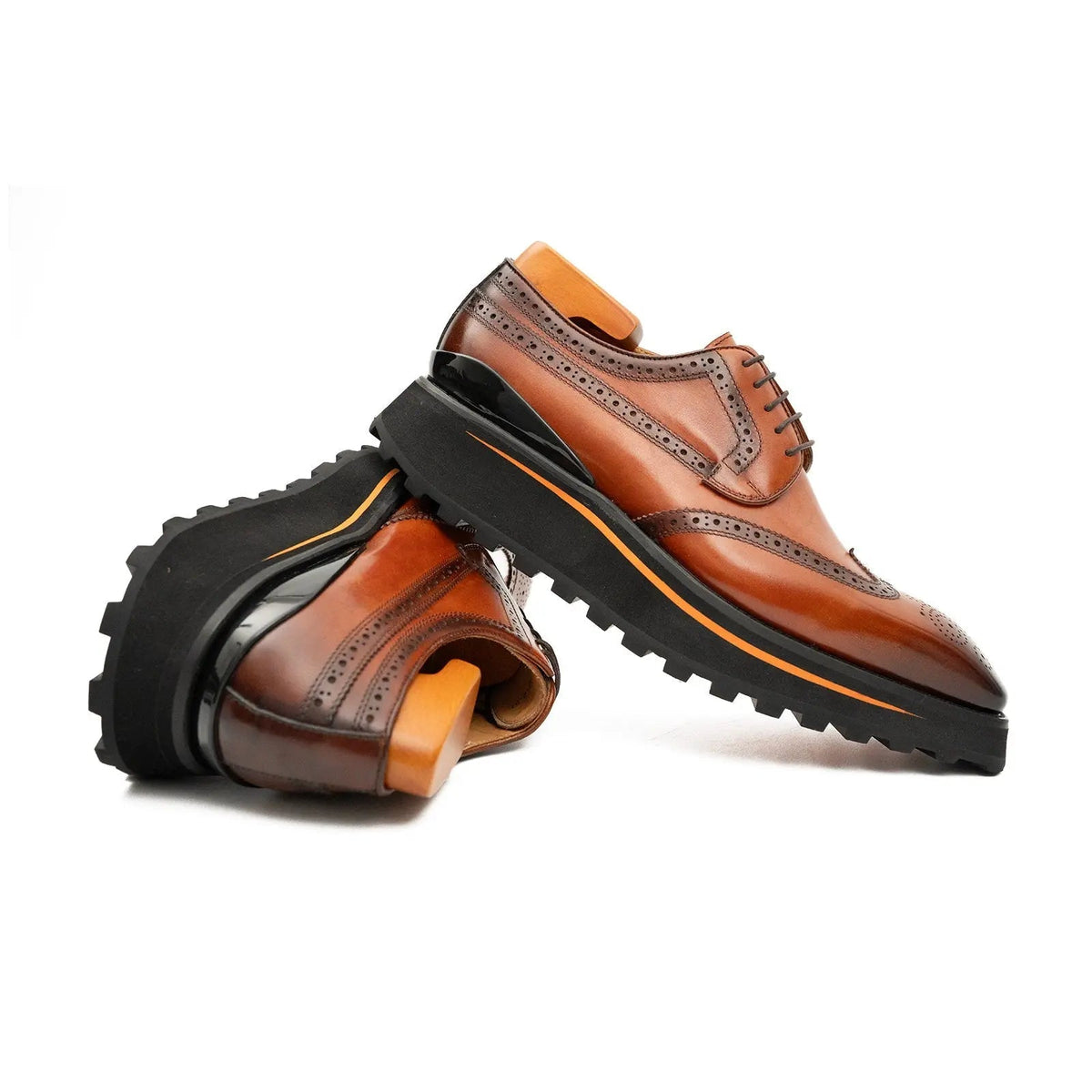 Brown Wingtip Derby Shoes with Brown-Edge Lug Sole