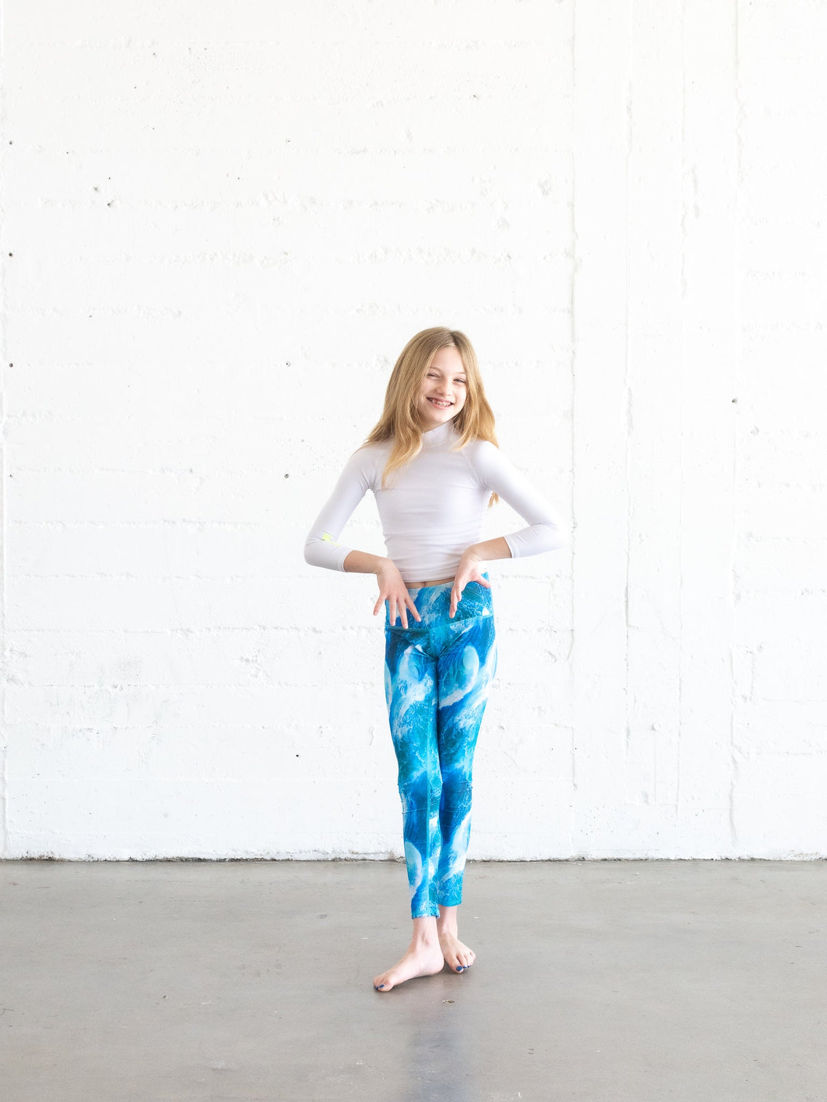 Girl's Pullover Rash Guard - White